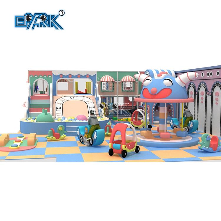 Tema del castillo: Playground de fantasía mágica para niños de Epark