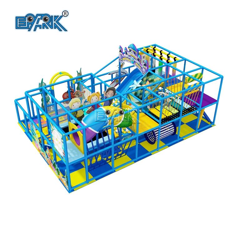 Plazo interior del tema del océano: Epark<111>s Adventure Hub